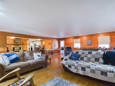 BULL SHOALS LAKE VIEW!!! Don't miss this beautiful home that has - photo 8