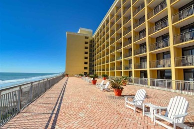 Direct Oceanfront Condo with amazing Views of the Ocean from the