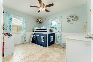 Huge yard with alley access in a hot location! This 3 bed 2 bath - photo 12