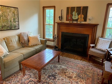 Located in the heart of Beachcliff I, this charming brick - photo 13