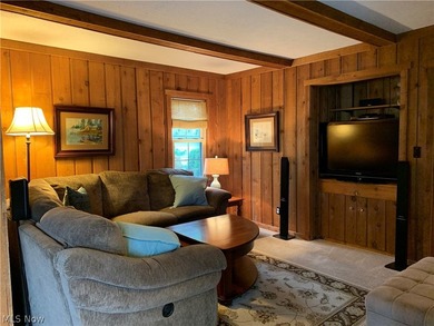 Located in the heart of Beachcliff I, this charming brick - photo 15