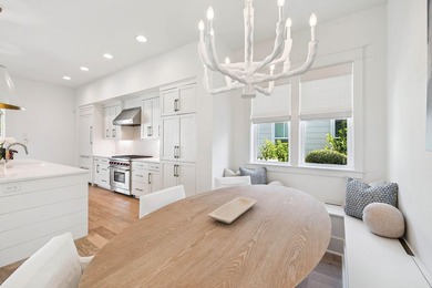 LARGE BONUS/FLEX ROOM CAN SERVE AS A FIFTH BEDROOM. Experience - photo 18