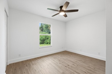 Completely renovated and full of charm, this beautiful 3-bedroom - photo 19
