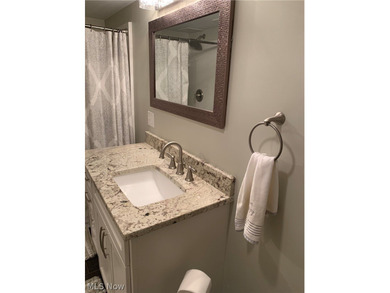 Located in the heart of Beachcliff I, this charming brick - photo 20