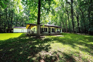Completely gutted and beautifully remodeled, this waterfront - photo 2