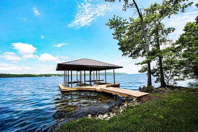 Completely gutted and beautifully remodeled, this waterfront - photo 5