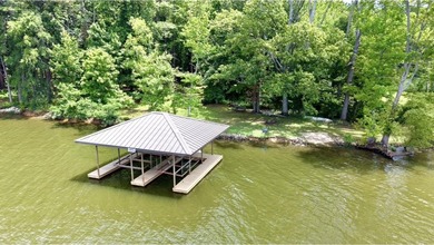 Completely gutted and beautifully remodeled, this waterfront - photo 7
