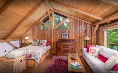 Vineyard, Winery, Creamery, Charcuterie and Vacation Rentals in - photo 33