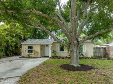 Huge yard with alley access in a hot location! This 3 bed 2 bath - photo 39