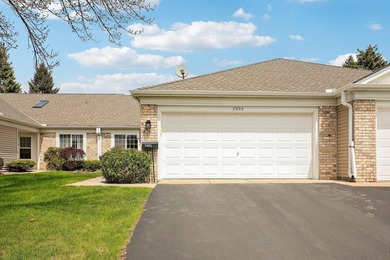 Welcome to easy, one-level living at 7592 Hinton Park Avenue S! - photo 1