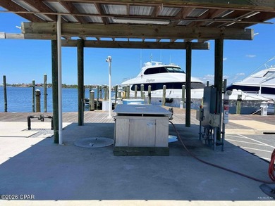 Welcome to easy coastal living in this beautifully updated - photo 49