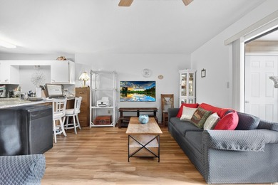 Discover easy, low-maintenance living in the desirable Baytree - photo 6