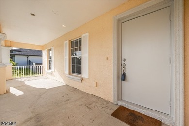 Welcome home to this beautifully maintained 3-bedroom + den - photo 7