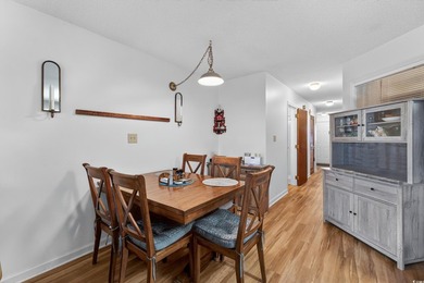 Discover easy, low-maintenance living in the desirable Baytree - photo 9