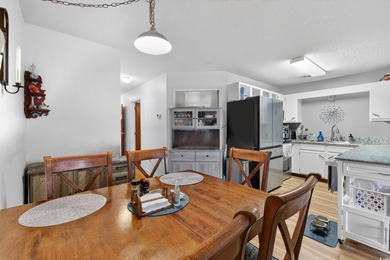 Discover easy, low-maintenance living in the desirable Baytree - photo 10