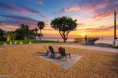Experience the very best of Pine Island waterfront living in - photo 1