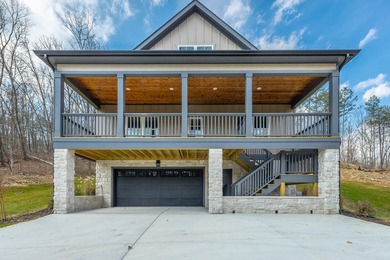 Welcome to 808 Hyatte Road! This newly constructed custom home - photo 4
