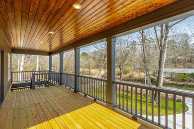 Welcome to 808 Hyatte Road! This newly constructed custom home - photo 5