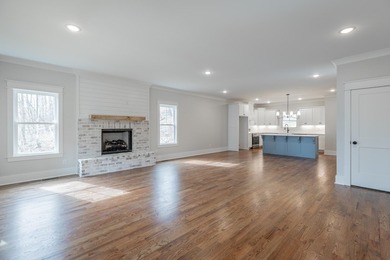 Welcome to 808 Hyatte Road! This newly constructed custom home - photo 6