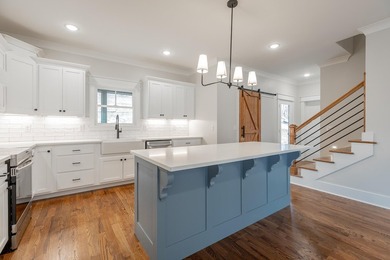 Welcome to 808 Hyatte Road! This newly constructed custom home - photo 9
