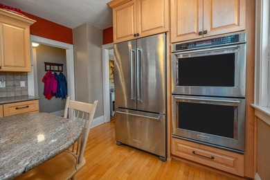 Charming bungalow with character and updates located in the - photo 18