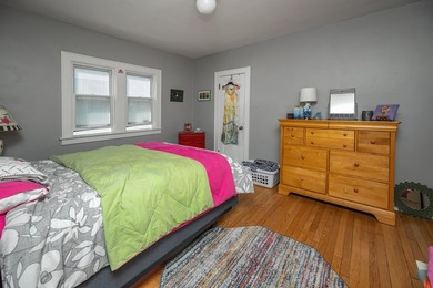 Charming bungalow with character and updates located in the - photo 20