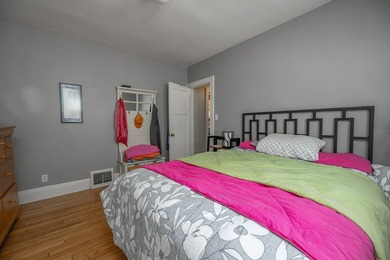 Charming bungalow with character and updates located in the - photo 21