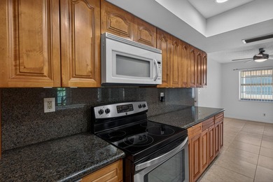 A fantastic location in a well-manicured community. This large 2 - photo 21