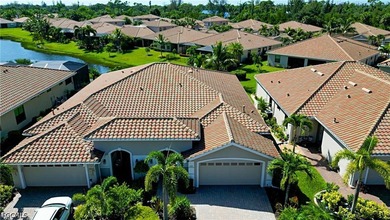 Welcome home to this beautifully maintained 2-bedroom plus den - photo 6