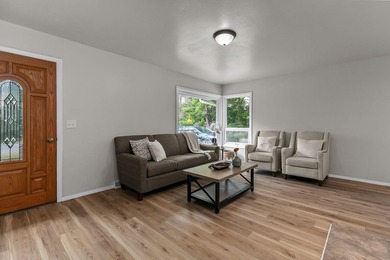 Welcome to 1655 S Park Ave - a beautifully remodeled tri-level - photo 6