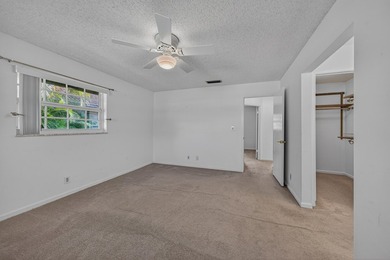 A fantastic location in a well-manicured community. This large 2 - photo 39