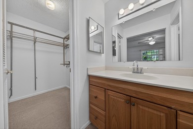 A fantastic location in a well-manicured community. This large 2 - photo 41