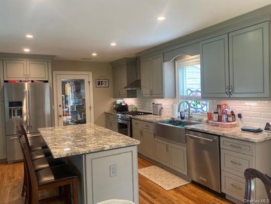 Modern Luxury Meets Coastal Charm in Poquott Village Welcome - photo 7