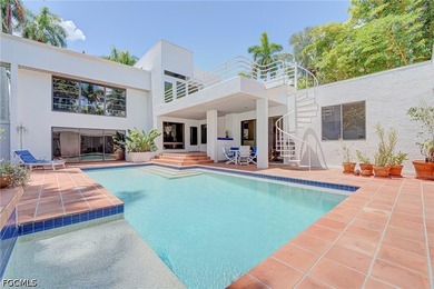 MCGREGOR BLVD HOMES - Welcome to this expertly crafted 4-bedroom - photo 1