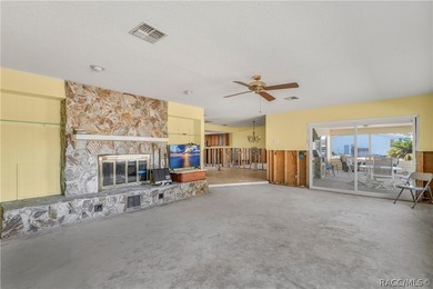 Looking for a waterfront home to make your own? Check out this - photo 13