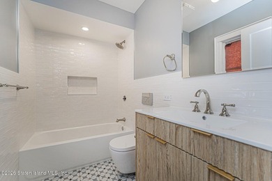 The one you've been waiting for in Westerleigh Turn key... new - photo 14