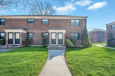 Welcome to this beautifully updated 2-bedroom unit located in - photo 18