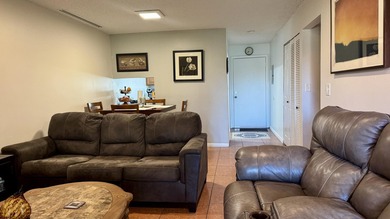 2-bedroom, 1-bath condominium for sale in a convenient West Palm - photo 4