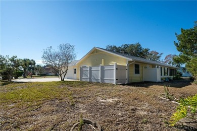 Looking for a waterfront home to make your own? Check out this - photo 41