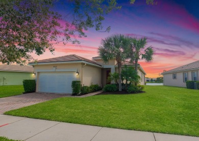 (private lake, pond, creek) Home For Sale in Port Saint Lucie Florida