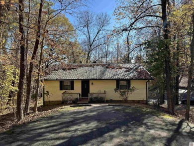 Lake Barkley Home For Sale in Eddyville Kentucky