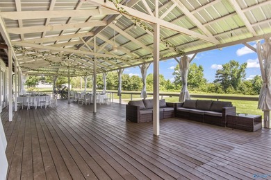 Turnkey wedding venue & income producing property on 20 acres in - photo 13