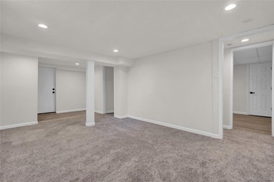 Completely Renovated in Lindenhurst Village. Many New Features - photo 14