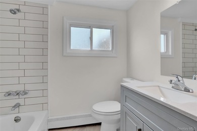Completely Renovated in Lindenhurst Village. Many New Features - photo 16