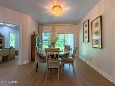 Welcome to this totally renovated, move-in ready 5 bedroom, 3 - photo 31