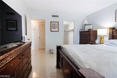 Welcome to this beautifully maintained, move-in ready 2-bedroom - photo 8