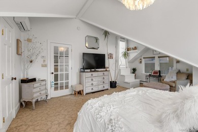 Experience the best of coastal living at 125 Taft Avenue, a - photo 14