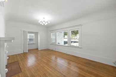 In the heart of the vibrant Rockridge corridor, two minutes from - photo 23