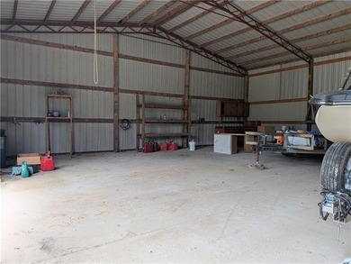 New Price! NO FLOODING AT THIS LOVELY ESTATE. Your dream of - photo 32