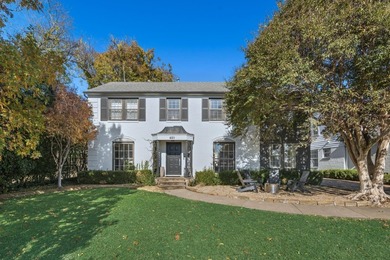 Come experience this beautifully updated Traditional-style home - photo 2